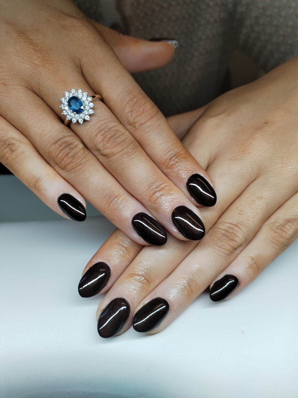 Classic glossy dark manicure by Moy Nails